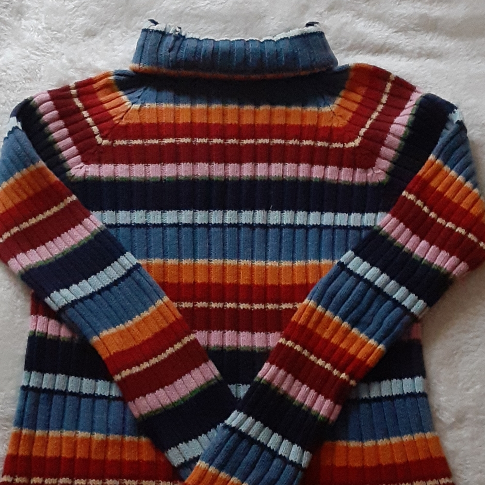 Sweater - Picture 3 of 4